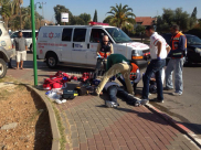  بالصور: اصابة خطيرة لمواطن اصيب بأزمة قلبية وسط مدينة اللد